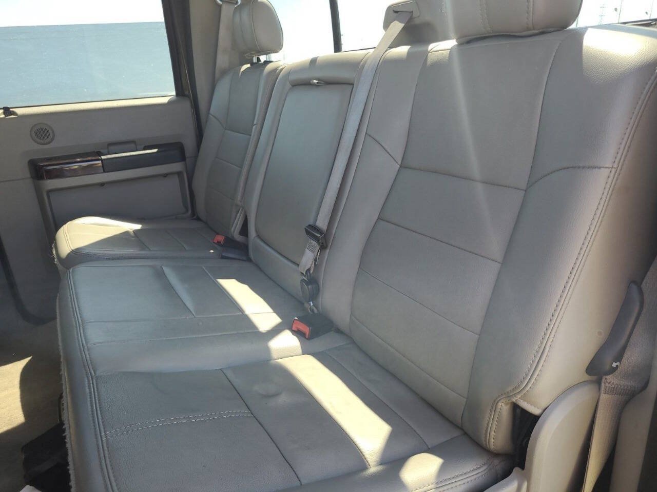 Used 2008 Ford F350 Lariat AWD/4WD image 6