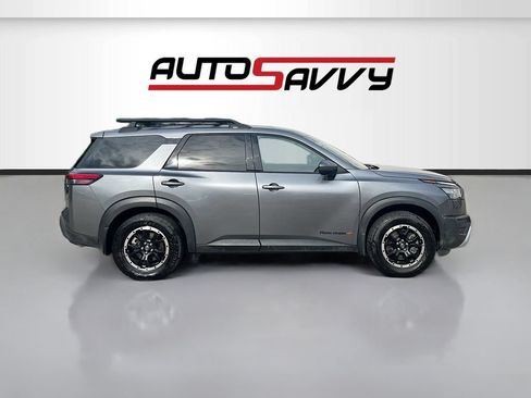 Used 2024 Nissan Pathfinder Rock Creek AWD/4WD image 8