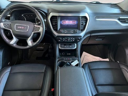 Used 2021 GMC Acadia SLT w/ Elevation Edition image 8