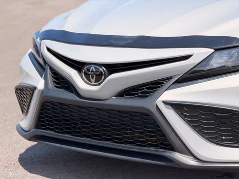 Used 2024 Toyota Camry SE w/ Convenience Package FWD image 6