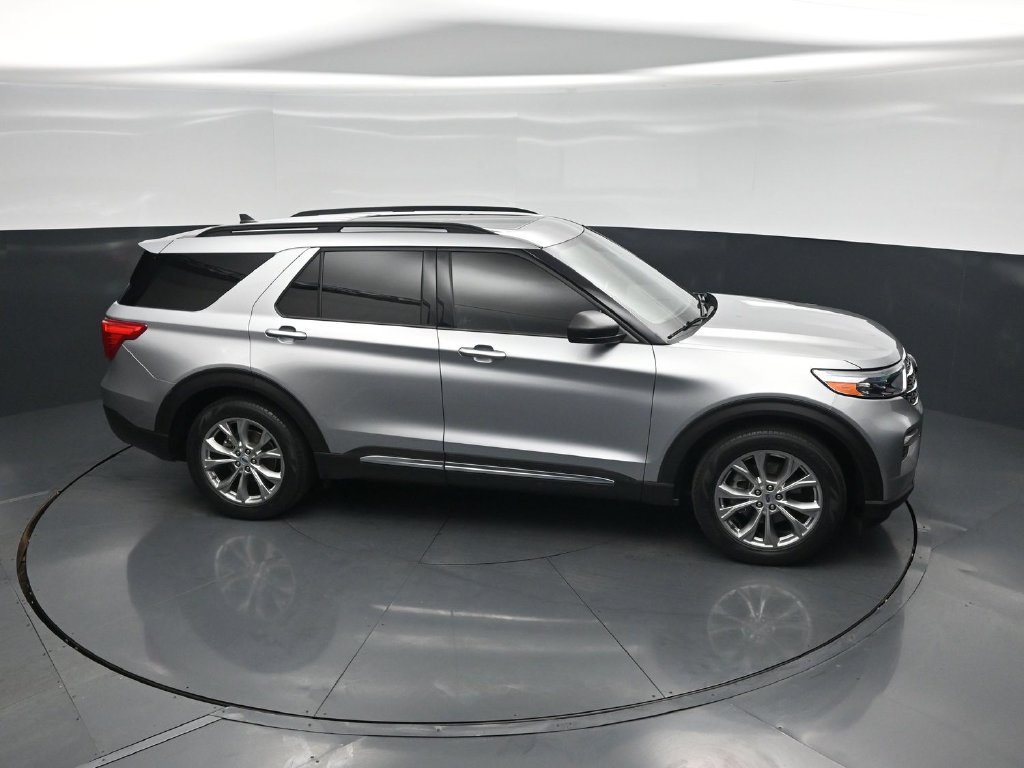 Used 2021 Ford Explorer XLT w/ Equipment Group 202A RWD image 48