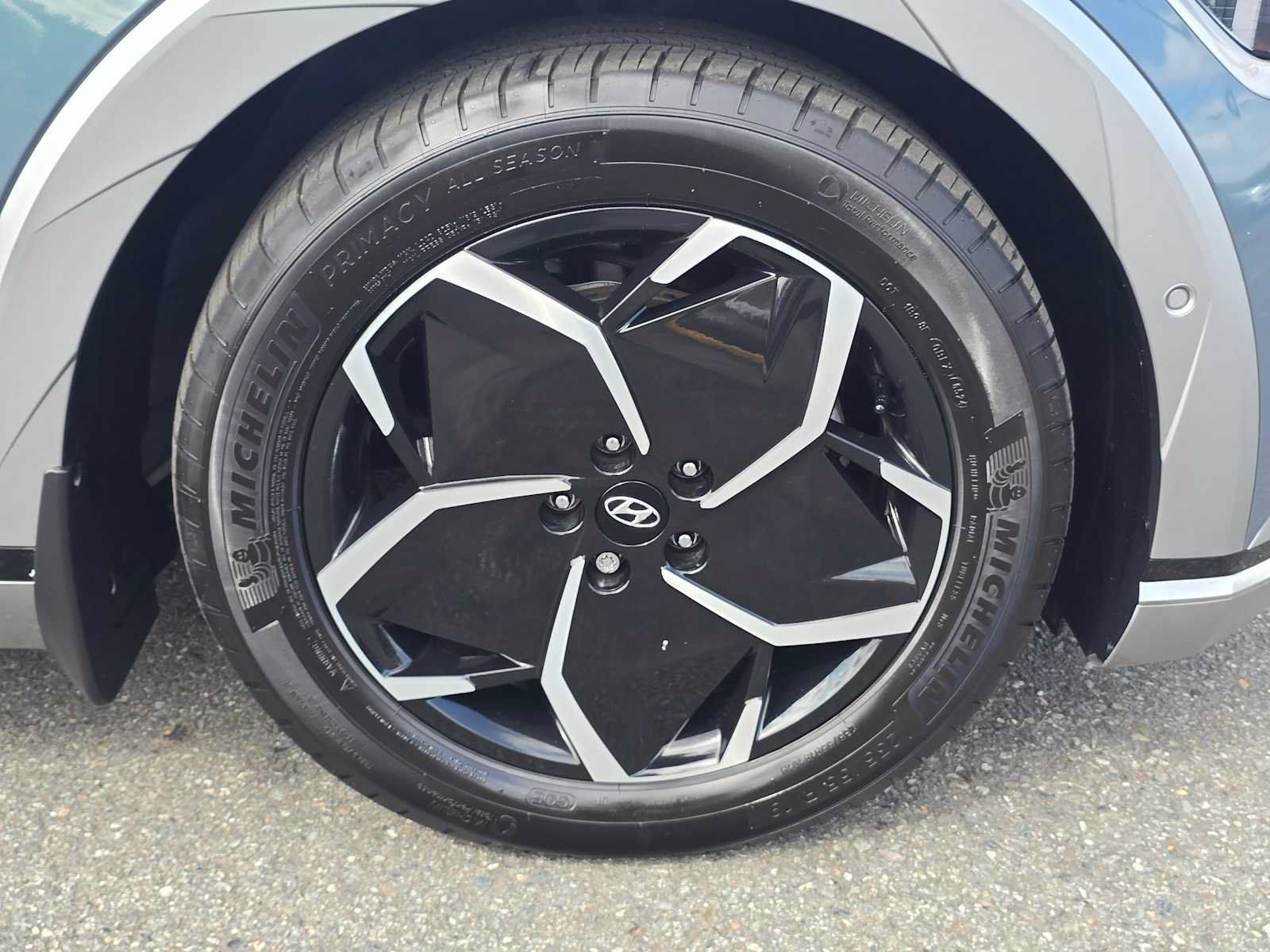 Used 2024 Hyundai Ioniq 5 Limited RWD image 9