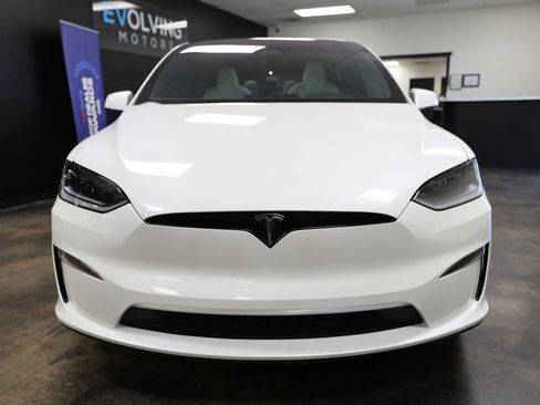 Used 2025 Tesla Model X Plaid AWD/4WD image 5