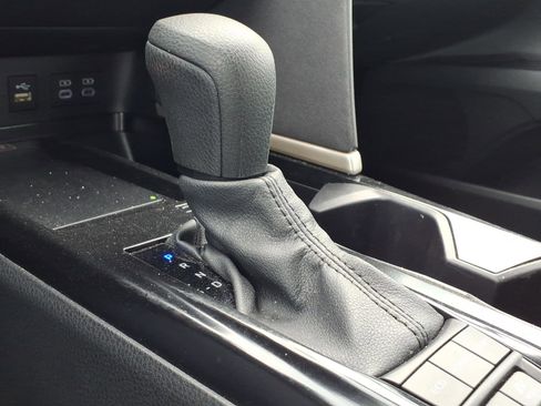 Used 2025 Toyota Camry LE image 16