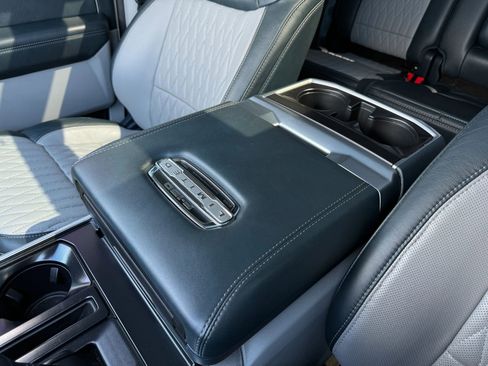 Used 2023 Ford F150 Limited image 22