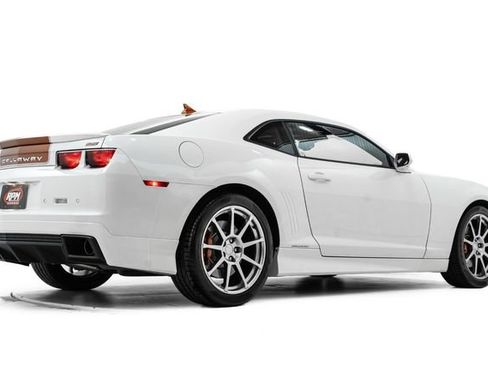 Used 2011 Chevrolet Camaro SS w/ RS Package RWD image 5