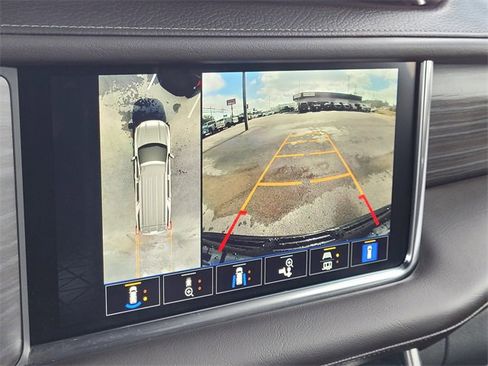 Used 2023 GMC Yukon Denali image 16