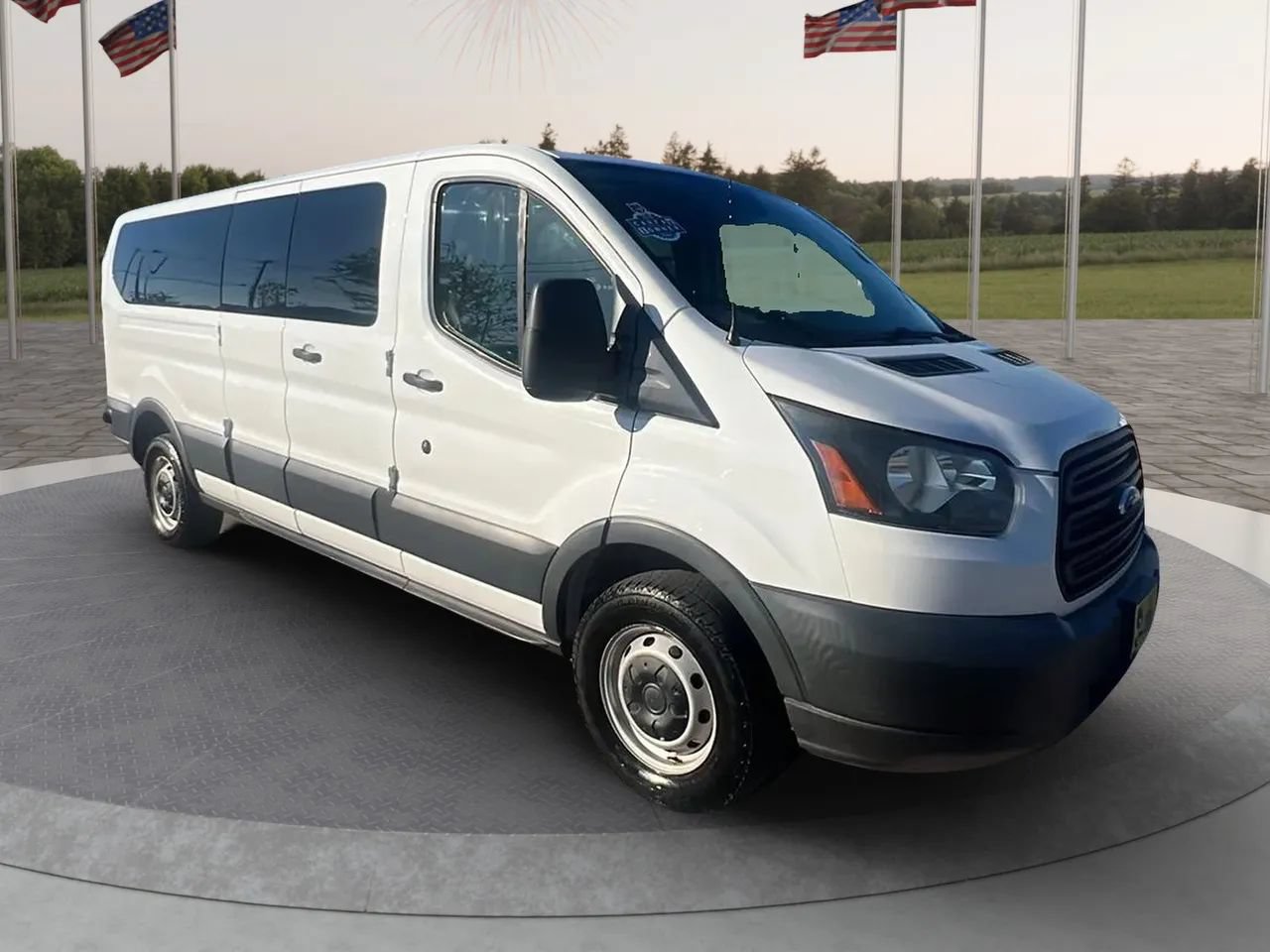 Used 2018 Ford Transit 350 XL RWD image 1