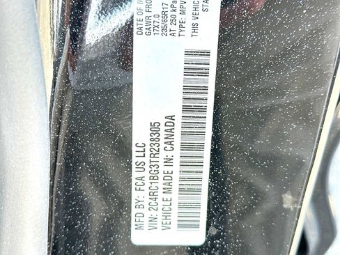 New 2026 Chrysler Pacifica Select image 22