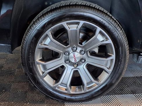 Used 2015 GMC Yukon Denali AWD/4WD image 9