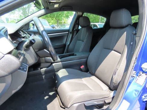 Used 2018 Honda Civic Sport image 13