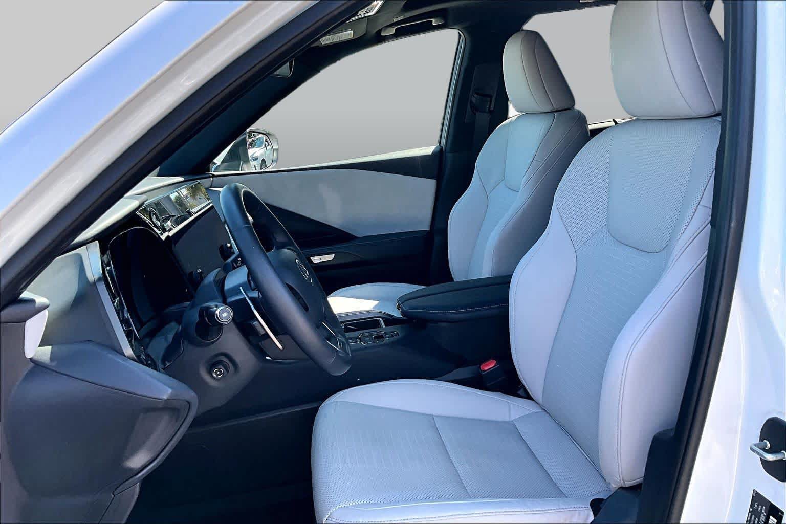 Used 2025 Lexus TX 350 AWD w/ Technology Package image 8