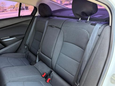 Used 2018 Chevrolet Cruze LT image 41