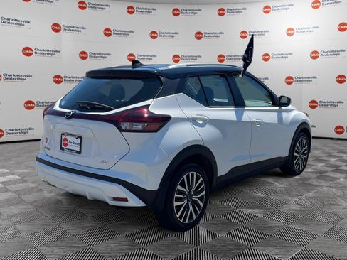 Used 2023 Nissan Kicks SV FWD image 5