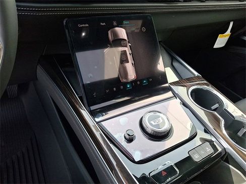 New 2026 Cadillac Escalade Luxury w/ Touring Package image 10