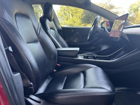 Used 2018 Tesla Model 3 Long Range image 16