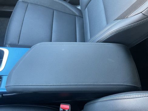 Used 2025 Chevrolet Equinox EV LT w/ Convenience Package image 28