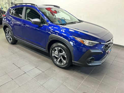 Used 2026 Subaru Crosstrek 2.5i Premium AWD/4WD image 2