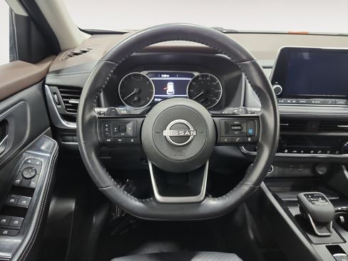 Used 2023 Nissan Rogue SV w/ SV Premium B Package AWD/4WD image 12