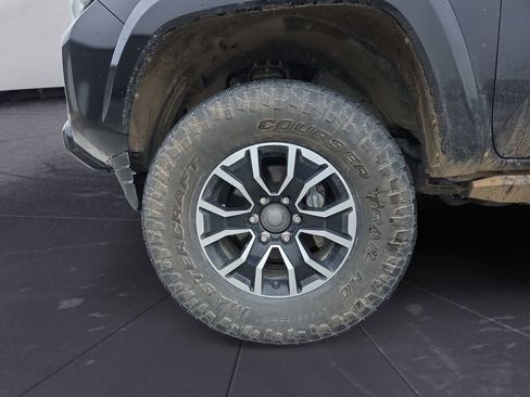 Used 2021 Toyota Tacoma TRD Sport w/ TRD Premium Sport Package image 14