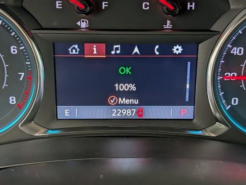 Certified 2023 Chevrolet Traverse LT w/ LT Premium Package AWD/4WD image 24