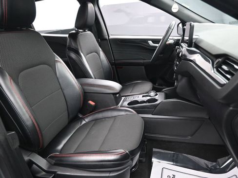 Used 2024 Ford Escape ST-Line image 31