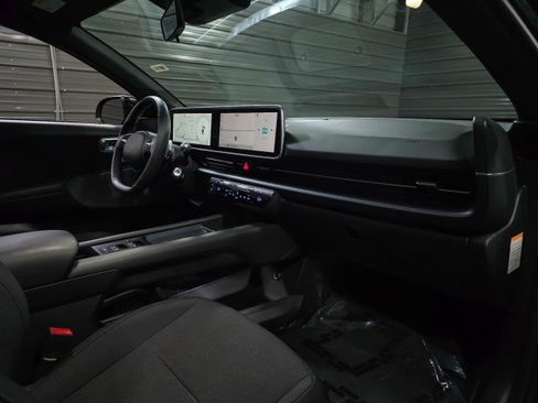 Used 2024 Hyundai Ioniq 6 SE image 12