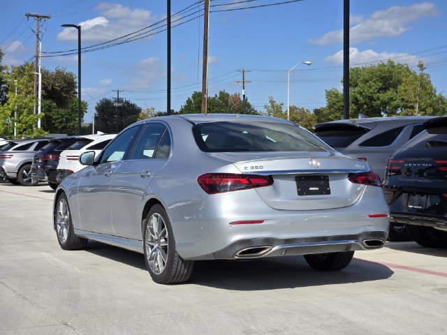Used 2022 Mercedes-Benz E 350 4MATIC Sedan image 4