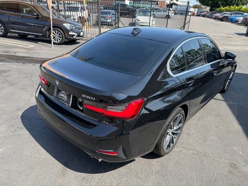 Used 2020 BMW 330i Sedan w/ Convenience Package RWD image 23