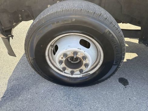 Used 2021 Ford F350 XL w/ Power Equipment Group AWD/4WD image 8