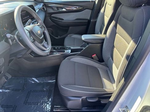 Used 2025 Chevrolet TrailBlazer LT image 23