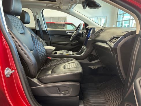 Used 2024 Ford Edge Titanium w/ Equipment Group 301A AWD/4WD image 15