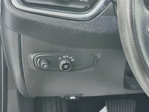 Used 2021 Chevrolet Equinox LT FWD image 10