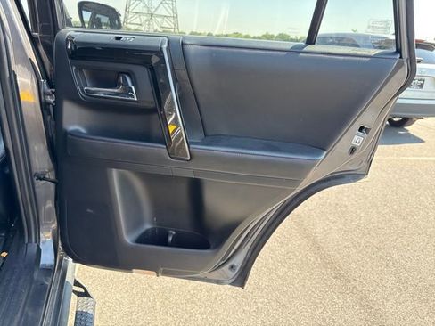 Used 2021 Toyota 4Runner TRD Off-Road Premium w/ Moonroof Package AWD/4WD image 16