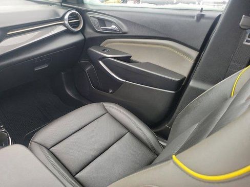 Used 2025 Chevrolet Trax ACTIV w/ Driver Confidence Package image 14