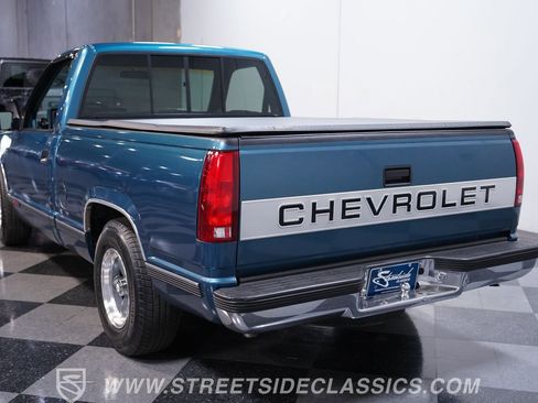 Used 1990 Chevrolet Silverado 1500 2WD Regular Cab image 9