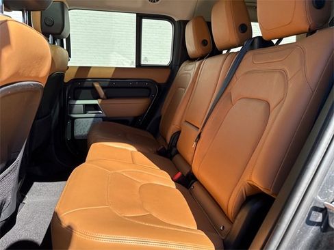 Used 2023 Land Rover Defender 130 First Edition image 15