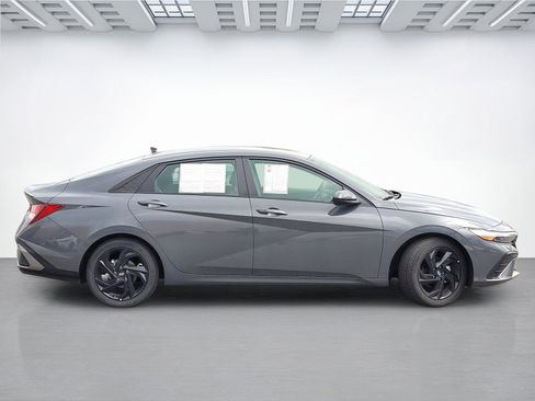Certified 2026 Hyundai Elantra Sport w/ Cargo Package FWD image 3