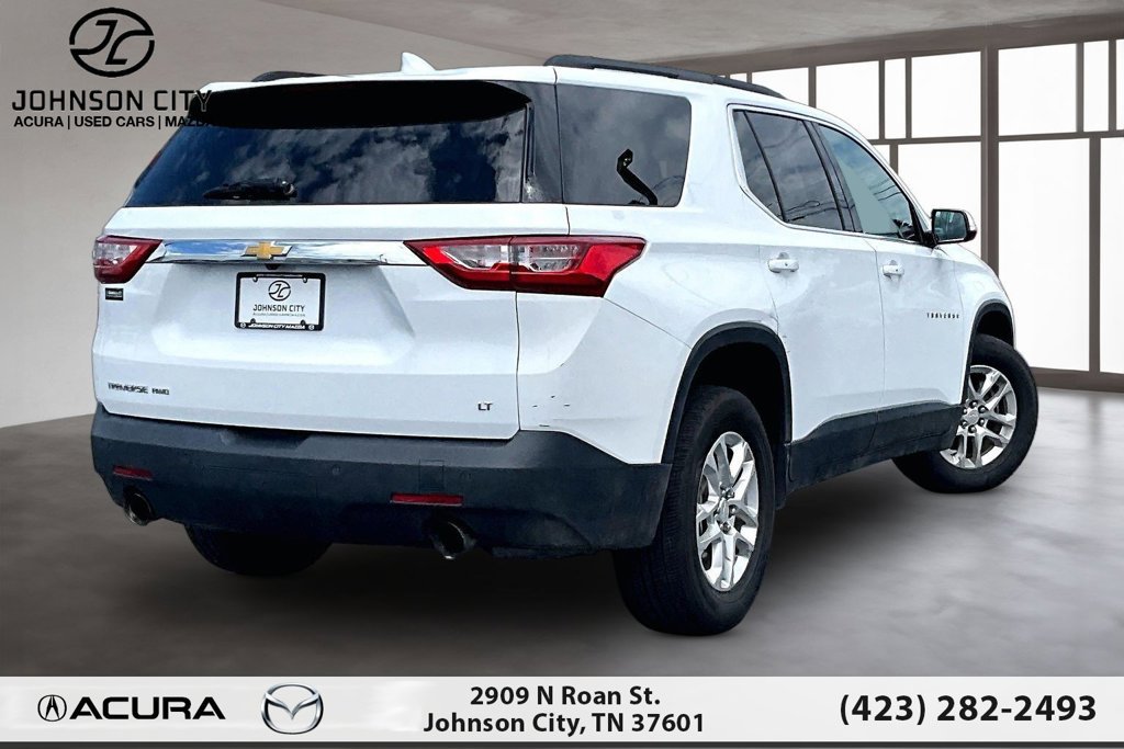 Used 2020 Chevrolet Traverse LT w/ Driver Confidence II Package AWD/4WD image 2