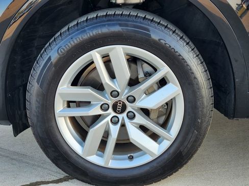 Used 2023 Audi Q5 2.0T Premium w/ Convenience Package image 8