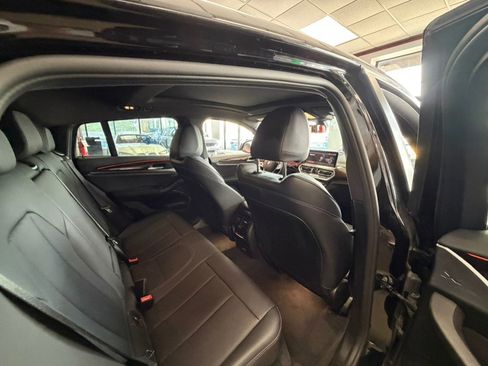 Used 2025 BMW X4 xDrive30i AWD/4WD image 22