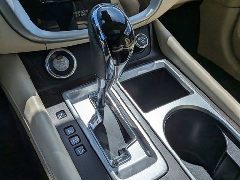 Used 2019 Nissan Murano Platinum w/ Cargo Package FWD image 21