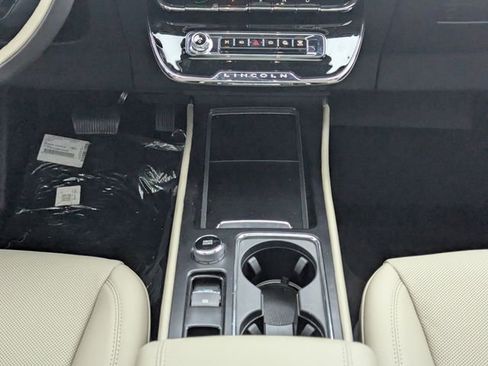 New 2025 Lincoln Corsair Grand Touring image 16