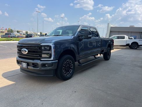 New 2026 Ford F350 Platinum image 4