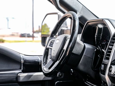 Used 2020 Ford F250 Platinum image 16