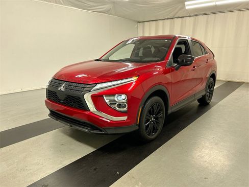 Used 2023 Mitsubishi Eclipse Cross LE image 5