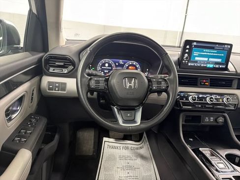 Used 2023 Honda Pilot Elite image 21