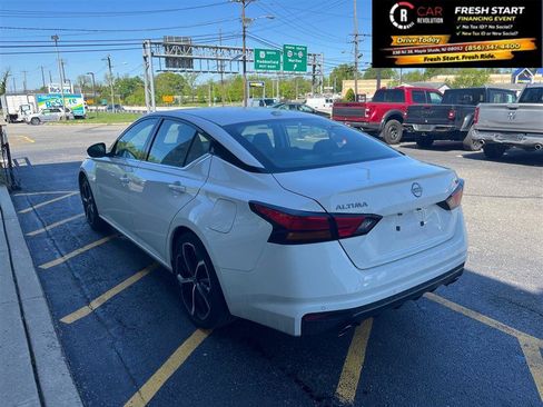 Used 2024 Nissan Altima 2.5 SR FWD image 5