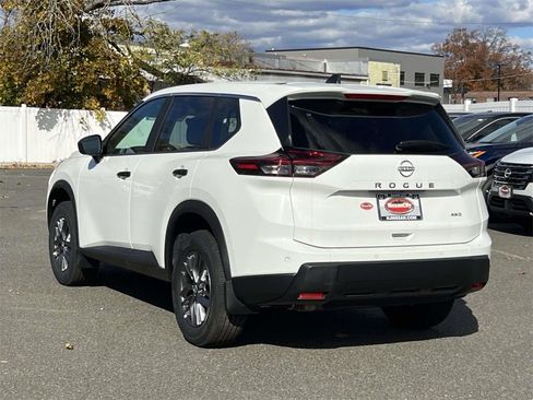 New 2026 Nissan Rogue S image 4