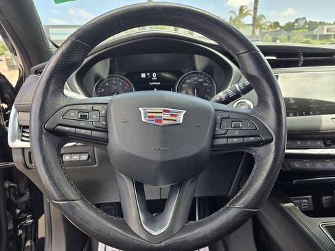 Used 2019 Cadillac XT4 Sport FWD image 20